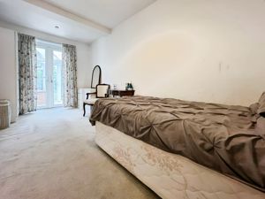 Photo 6- click for photo gallery